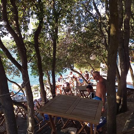 Levak Apartments - Apt. 2 Pjescana Uvala Dış mekan fotoğraf