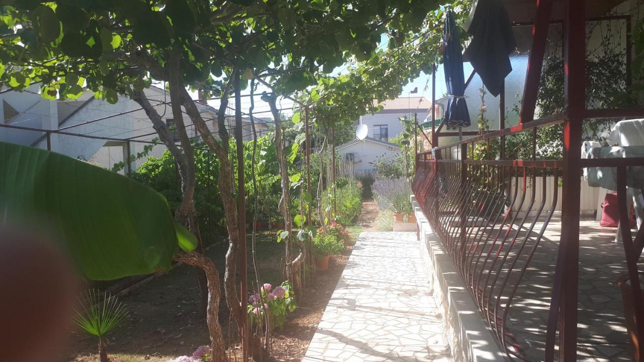 Levak Apartments - Apt. 2 Pjescana Uvala Dış mekan fotoğraf